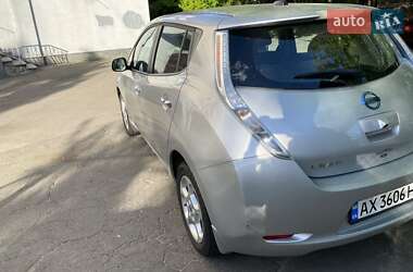 Хетчбек Nissan Leaf 2013 в Києві