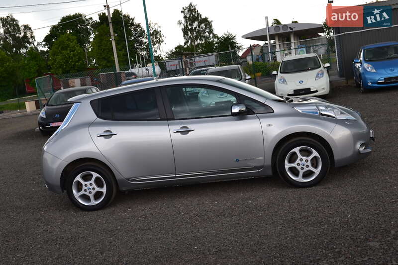 Хетчбек Nissan Leaf 2014 в Луцьку