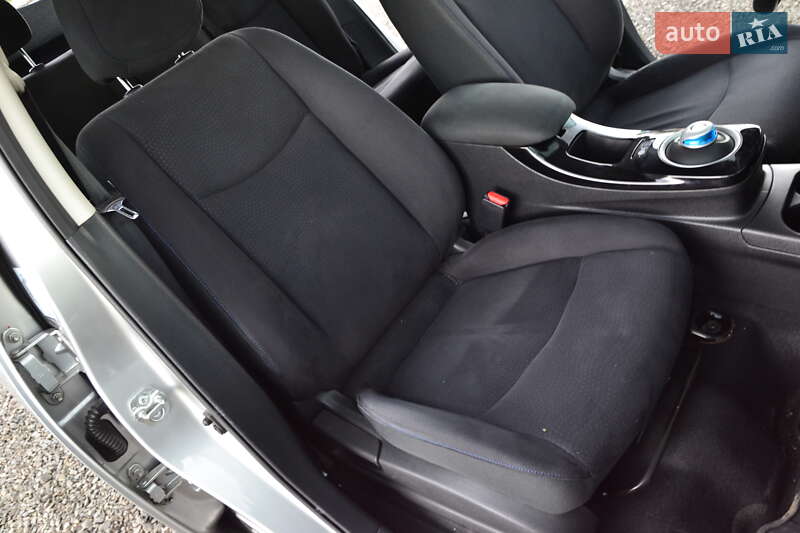 Хетчбек Nissan Leaf 2014 в Луцьку