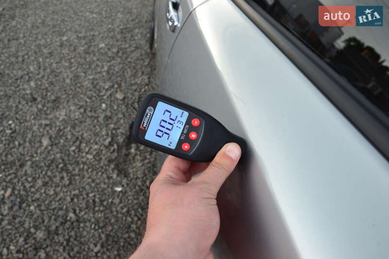 Хетчбек Nissan Leaf 2014 в Луцьку