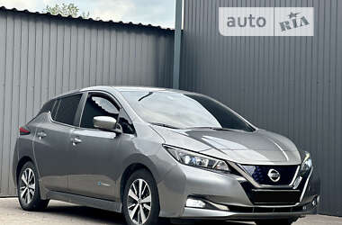 Хэтчбек Nissan Leaf 2018 в Каменском