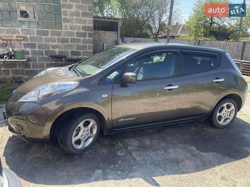 Хэтчбек Nissan Leaf 2016 в Броварах