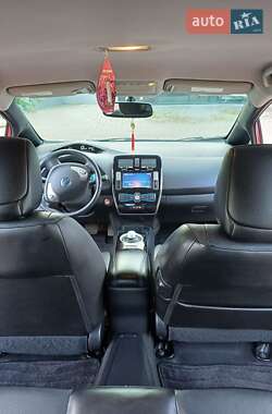 Хэтчбек Nissan Leaf 2013 в Черкассах