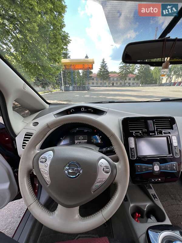 Хетчбек Nissan Leaf 2016 в Валках фото 11 Хетчбек Nissan Leaf 2016 в Валках