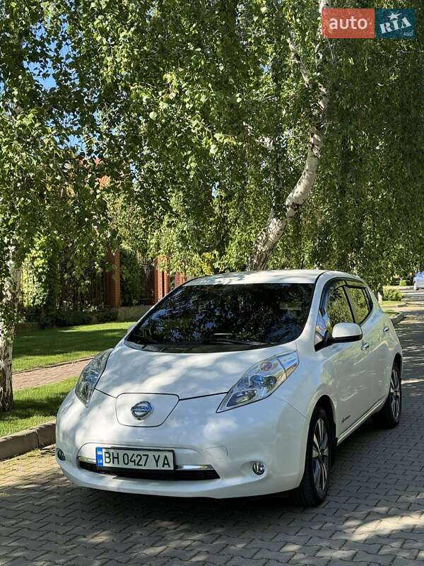 Хэтчбек Nissan Leaf 2016 в Одессе фото 5 Хэтчбек Nissan Leaf 2016 в Одессе