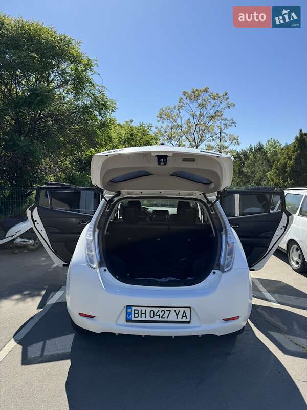 Хэтчбек Nissan Leaf 2016 в Одессе фото 10 Хэтчбек Nissan Leaf 2016 в Одессе