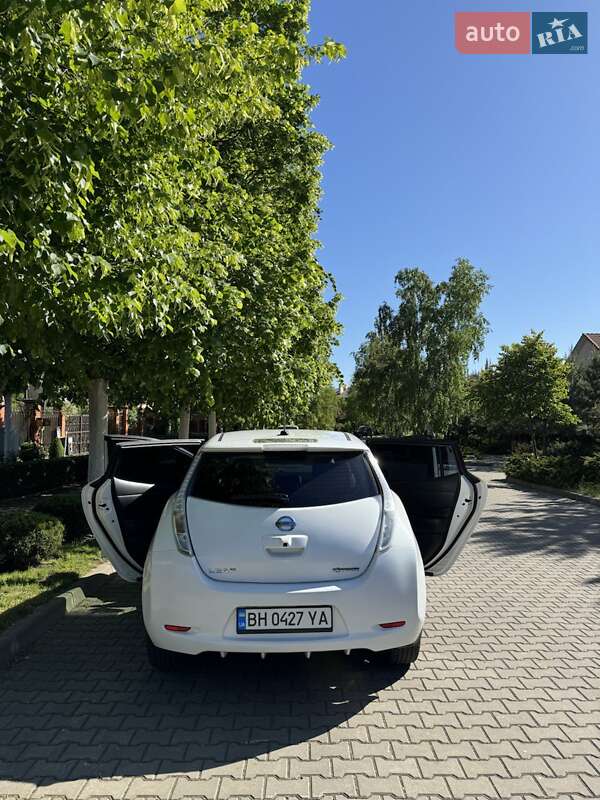 Хэтчбек Nissan Leaf 2016 в Одессе фото 46 Хэтчбек Nissan Leaf 2016 в Одессе