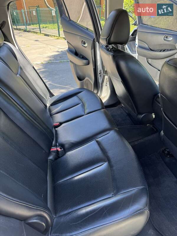 Хэтчбек Nissan Leaf 2016 в Одессе фото 57 Хэтчбек Nissan Leaf 2016 в Одессе
