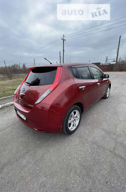 Хэтчбек Nissan Leaf 2014 в Прилуках