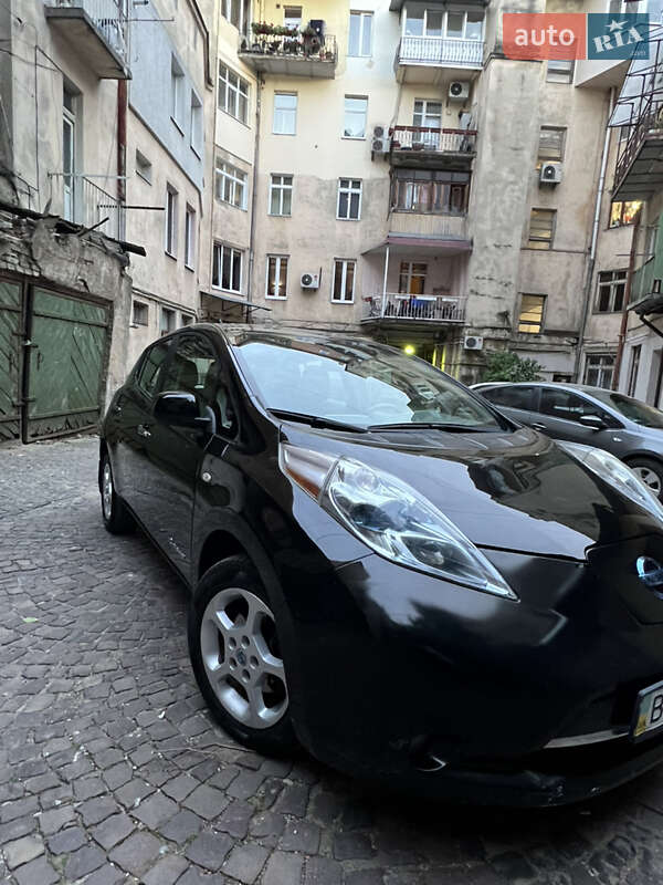 Хетчбек Nissan Leaf 2011 в Львові фото 4 Хетчбек Nissan Leaf 2011 в Львові