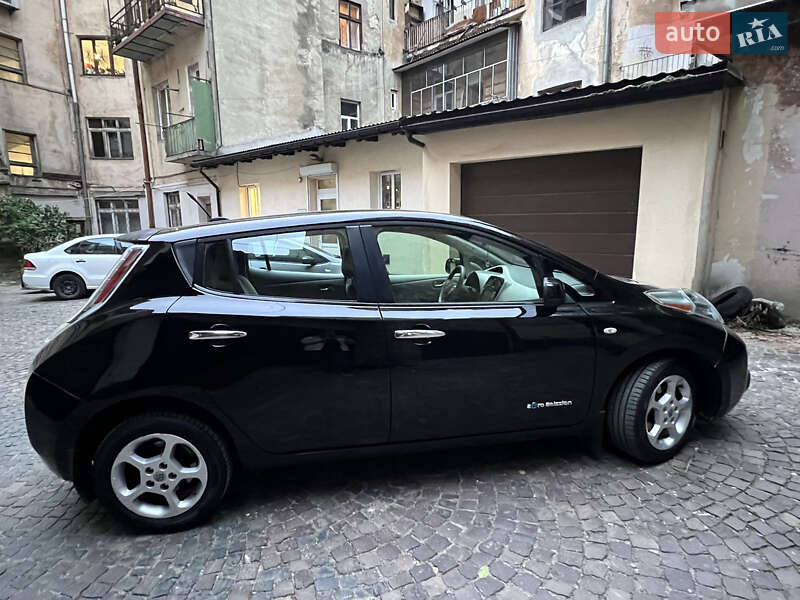 Хетчбек Nissan Leaf 2011 в Львові фото 7 Хетчбек Nissan Leaf 2011 в Львові