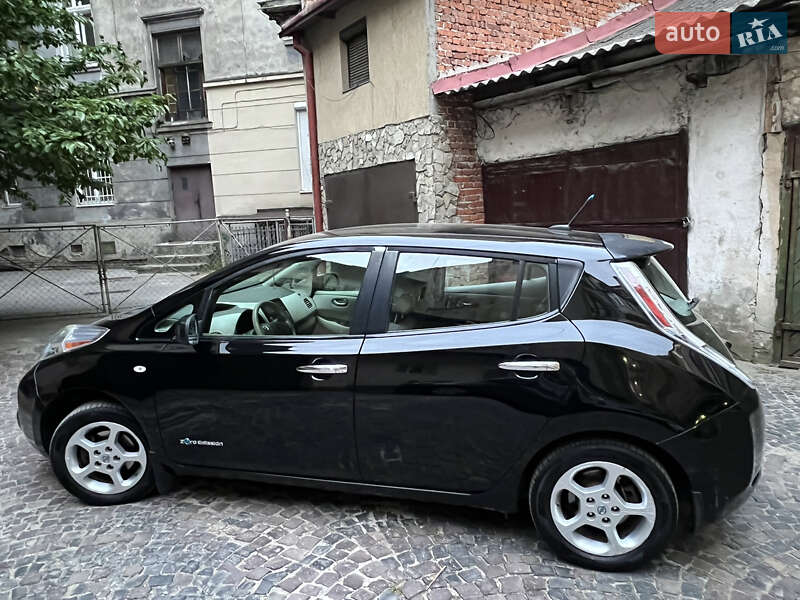 Хетчбек Nissan Leaf 2011 в Львові фото 11 Хетчбек Nissan Leaf 2011 в Львові