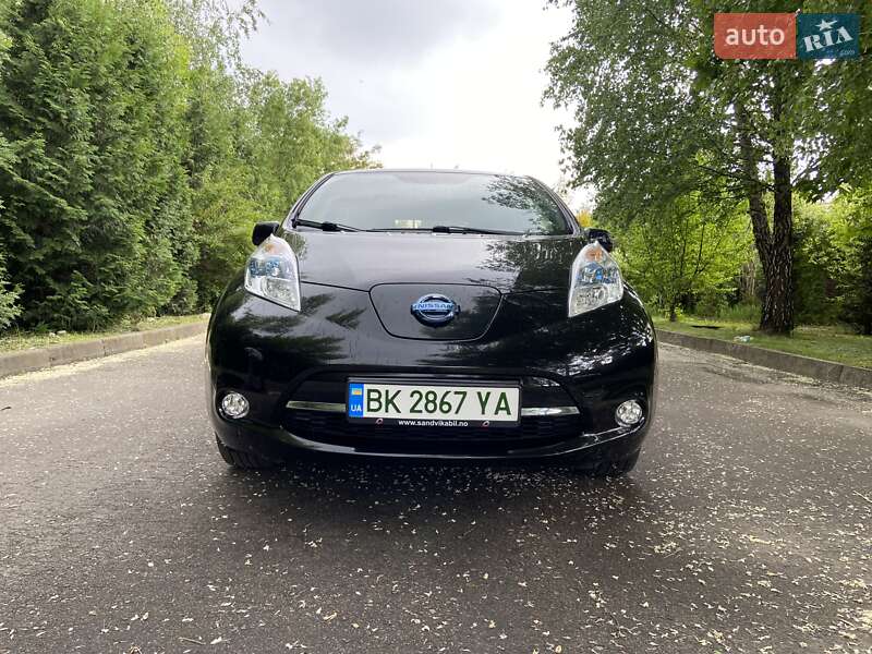 Хэтчбек Nissan Leaf 2016 в Ровно фото 13 Хэтчбек Nissan Leaf 2016 в Ровно