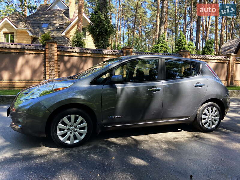 Хетчбек Nissan Leaf 2015 в Чернігові фото 6 Хетчбек Nissan Leaf 2015 в Чернігові