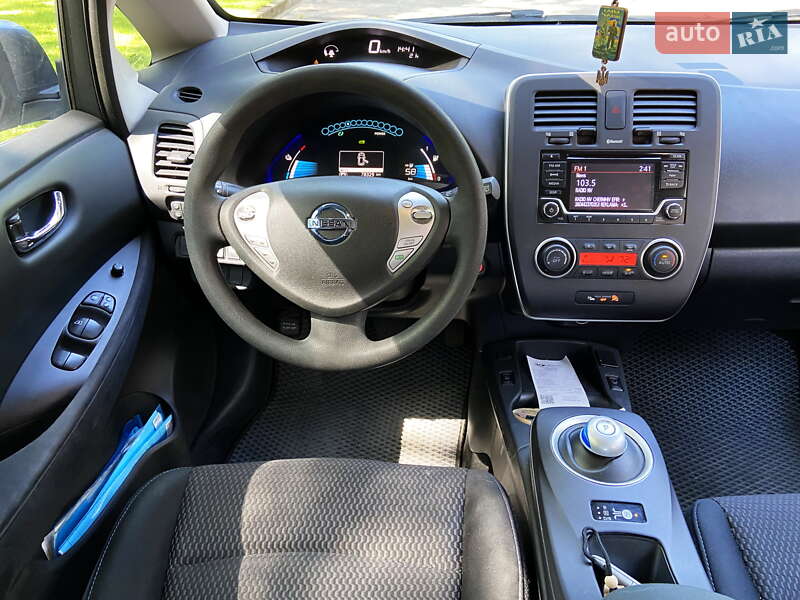 Хетчбек Nissan Leaf 2015 в Чернігові фото 27 Хетчбек Nissan Leaf 2015 в Чернігові