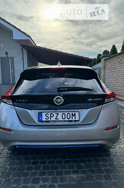 Хэтчбек Nissan Leaf 2021 в Житомире