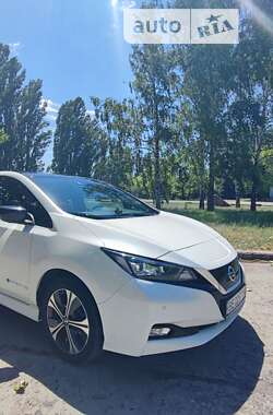 Хетчбек Nissan Leaf 2018 в Миколаєві
