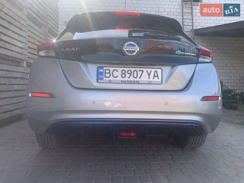 Хэтчбек Nissan Leaf 2019 в Львове