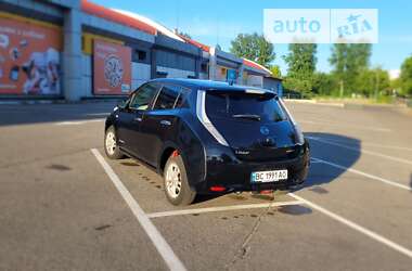 Хэтчбек Nissan Leaf 2012 в Львове