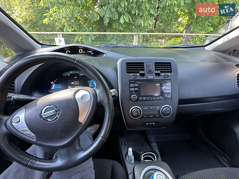 Хэтчбек Nissan Leaf 2014 в Тернополе
