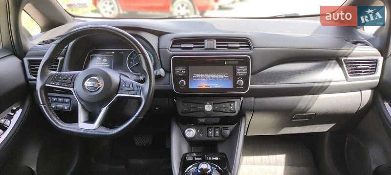 Хэтчбек Nissan Leaf 2018 в Львове
