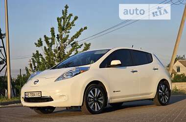 Хэтчбек Nissan Leaf 2013 в Днепре