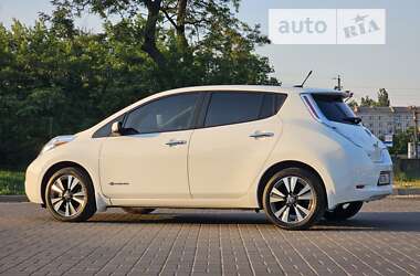 Хэтчбек Nissan Leaf 2013 в Днепре