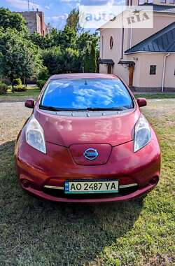 Хетчбек Nissan Leaf 2013 в Ужгороді