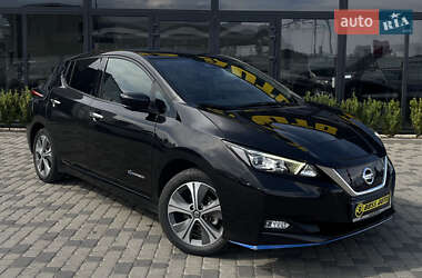 Хэтчбек Nissan Leaf 2020 в 