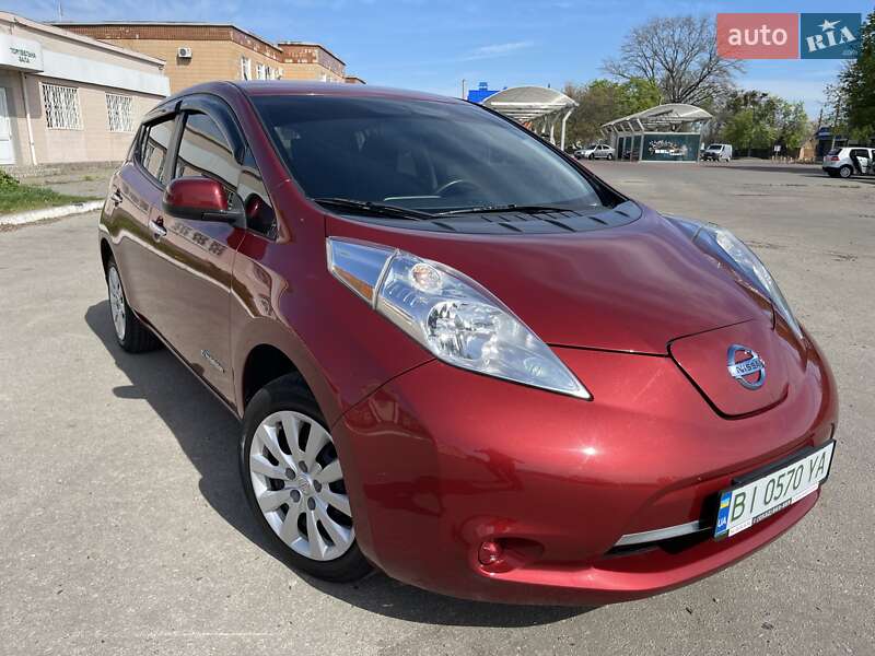 Хэтчбек Nissan Leaf 2014 в Полтаве