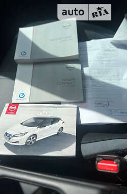 Хэтчбек Nissan Leaf 2019 в 