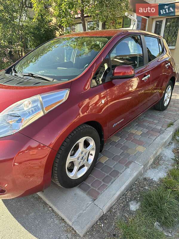 Nissan Leaf 2014