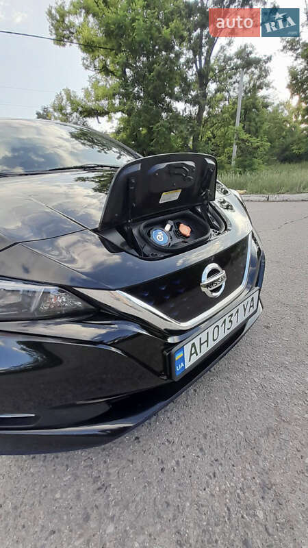 Хэтчбек Nissan Leaf 2020 в Днепре