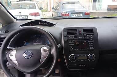 Хэтчбек Nissan Leaf 2014 в Львове