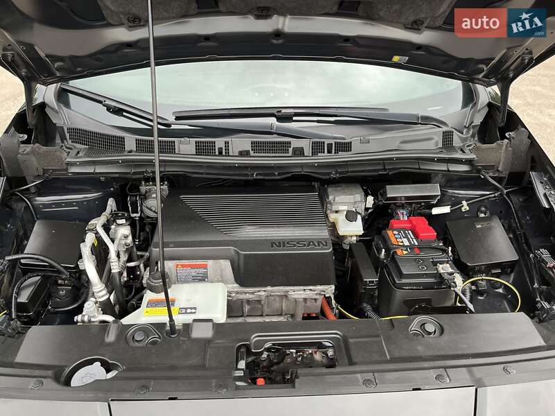 Хэтчбек Nissan Leaf 2018 в Ровно