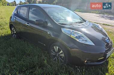 Хэтчбек Nissan Leaf 2015 в Тернополе