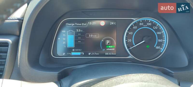 Хетчбек Nissan Leaf 2018 в Долині