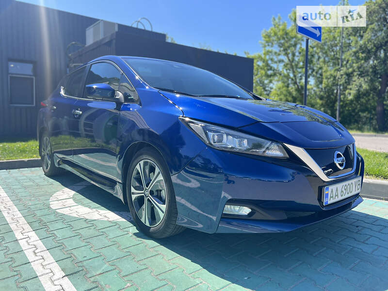 Хетчбек Nissan Leaf 2020 в Києві