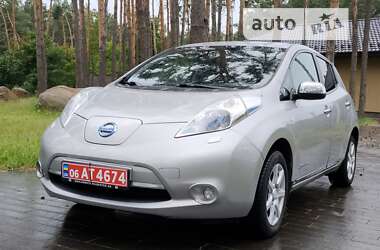 Хетчбек Nissan Leaf 2013 в Житомирі
