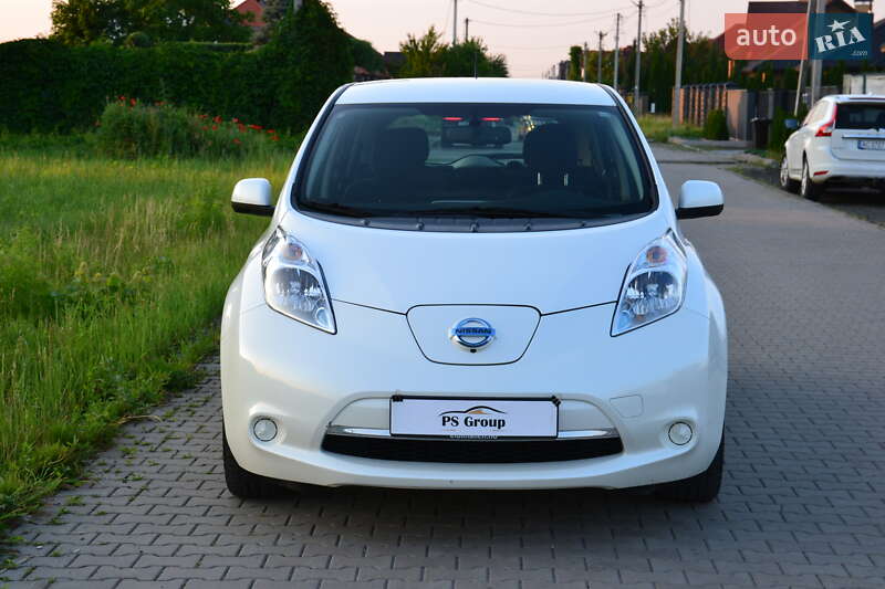 Хэтчбек Nissan Leaf 2016 в Луцке