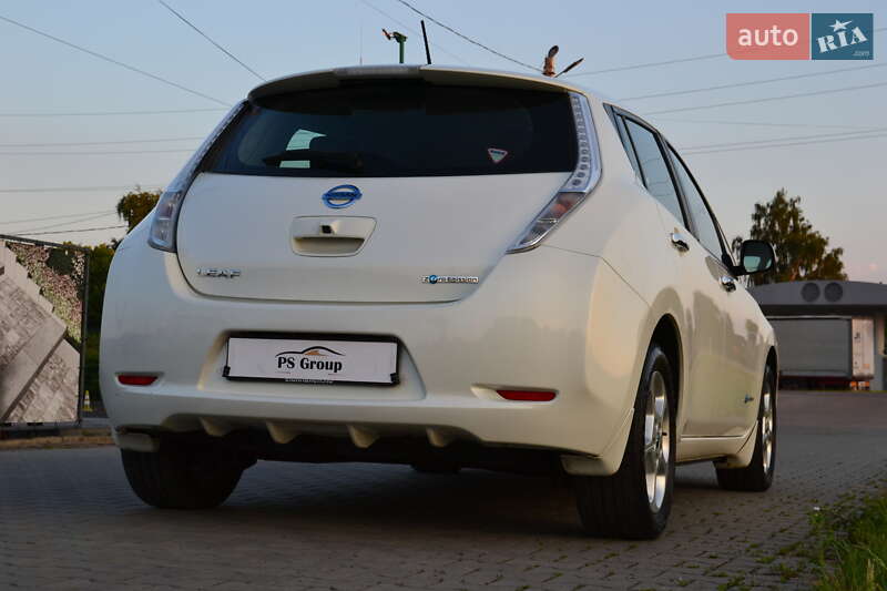 Хэтчбек Nissan Leaf 2016 в Луцке