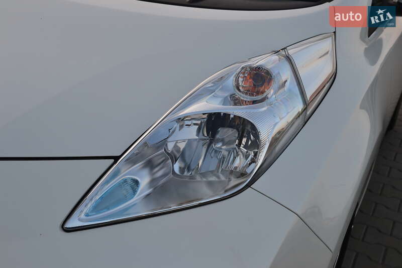 Хэтчбек Nissan Leaf 2016 в Луцке