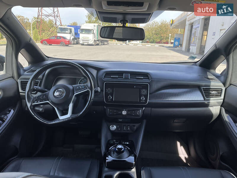 Хэтчбек Nissan Leaf 2020 в Виннице