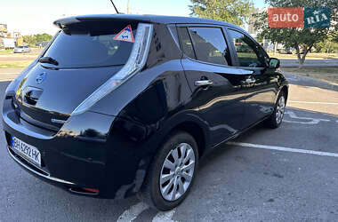Хэтчбек Nissan Leaf 2015 в Одессе