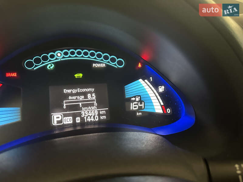 Хэтчбек Nissan Leaf 2015 в Одессе
