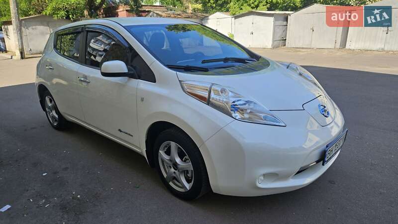 Хетчбек Nissan Leaf 2013 в Одесі фото 4 Хетчбек Nissan Leaf 2013 в Одесі