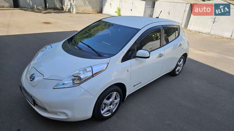 Хетчбек Nissan Leaf 2013 в Одесі фото 12 Хетчбек Nissan Leaf 2013 в Одесі