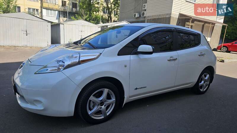 Хетчбек Nissan Leaf 2013 в Одесі фото 32 Хетчбек Nissan Leaf 2013 в Одесі