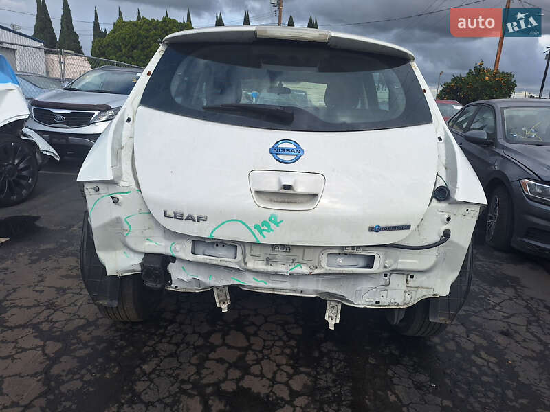 Хетчбек Nissan Leaf 2014 в Львові