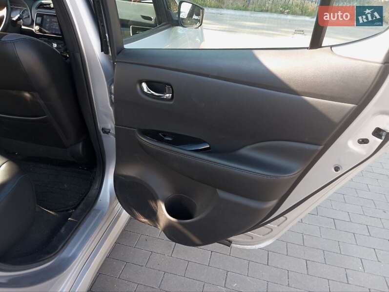 Хэтчбек Nissan Leaf 2021 в Одессе